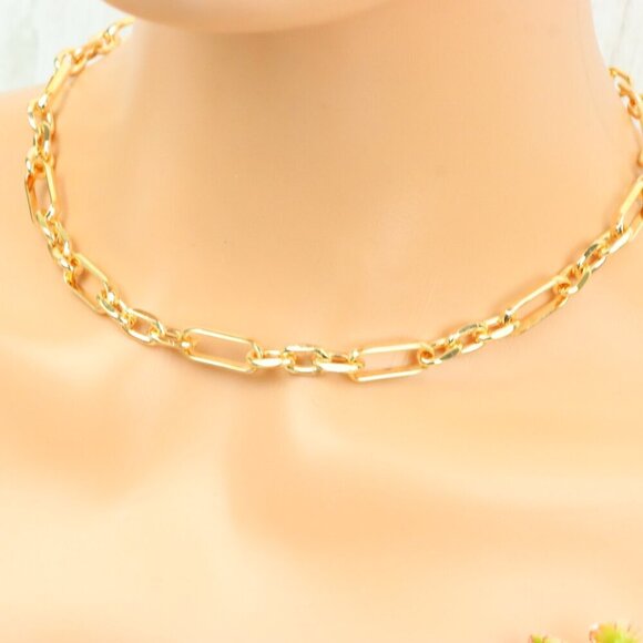 "Minimalist & Elegant Necklace Chain – Perfect for Women & Girls | UNVRC1552 - Picture 3 of 10